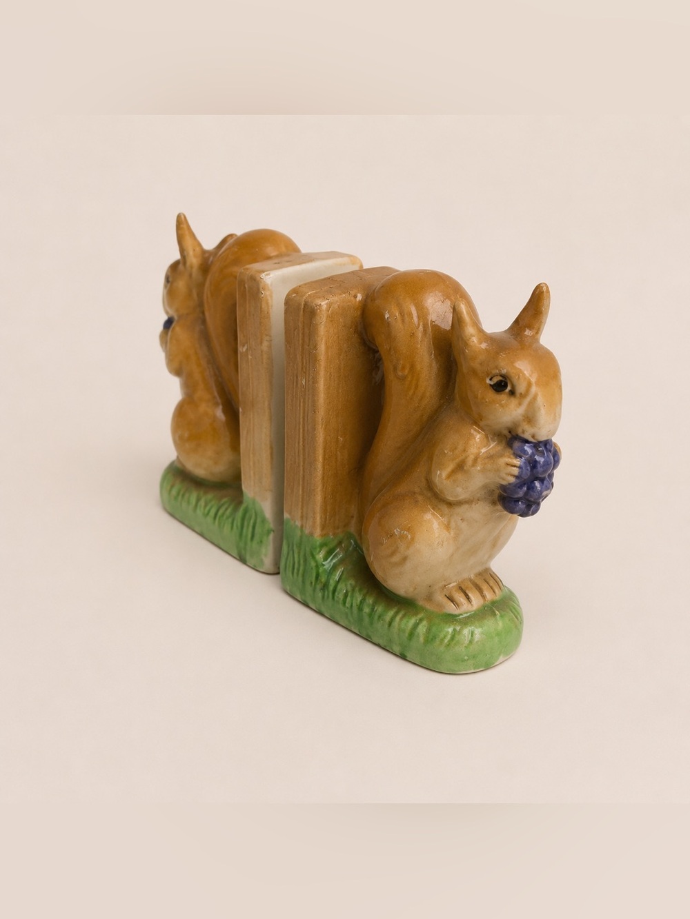 Vintage Ceramic Squirrel Bookends Pair Woodland Cottagecore Nursery Decor - Picture 4 of 6